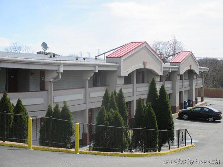 Red Carpet Inn - New Brunswick Exterior foto